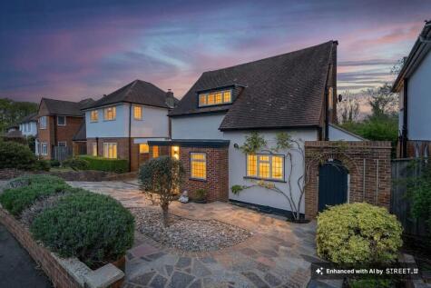 Bishops Close, Coulsdon, CR5