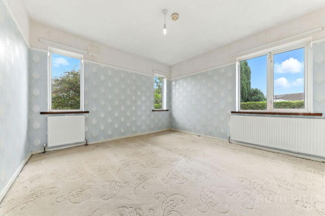 3 bed Detached Bungalow for sale Image 11