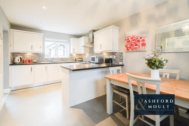 Photo Editor for Marketing  (13).png