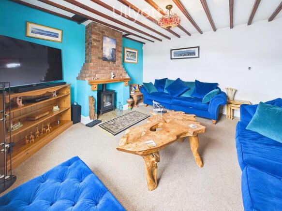 4 bed Detached for sale Image 4