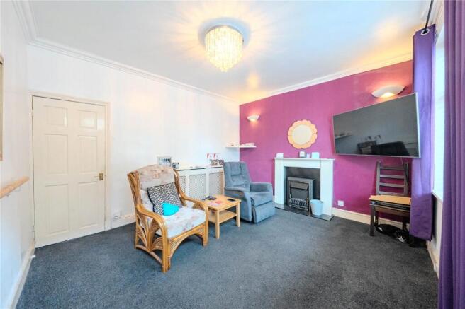 3 bed Town House for sale Image 11