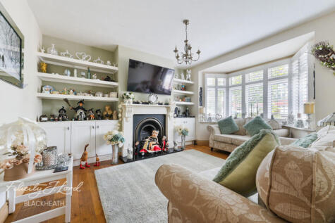 Chelsworth Drive, London
