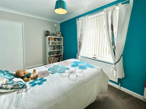 Bedroom 2.JPG