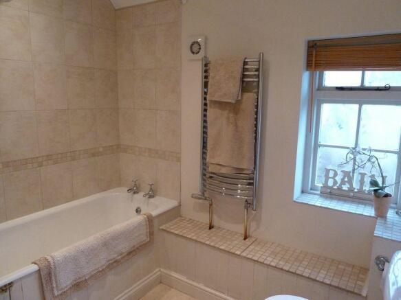 Photo 10