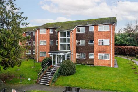 Paddockhall Road, Haywards Heath