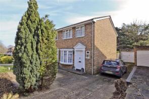 3, Silverbirch Close, Ickenham UB10 8AP