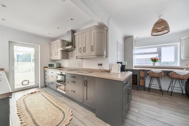 Kitchen / Dining / Breakfast Area