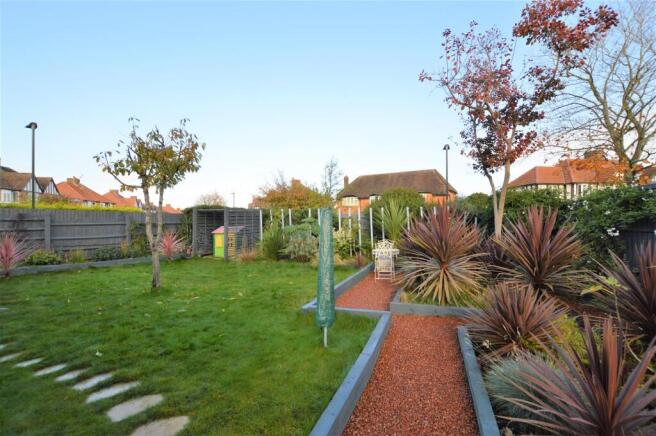 1 Short Way garden.JPG