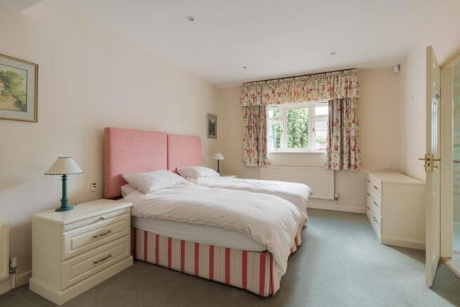 20_whitehall_close_14.jpg