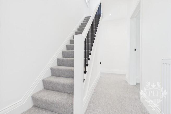 3 bed Semi-Detached for sale Image 7