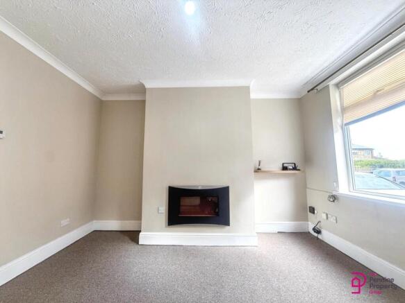 3 bed Terraced to rent Image 4