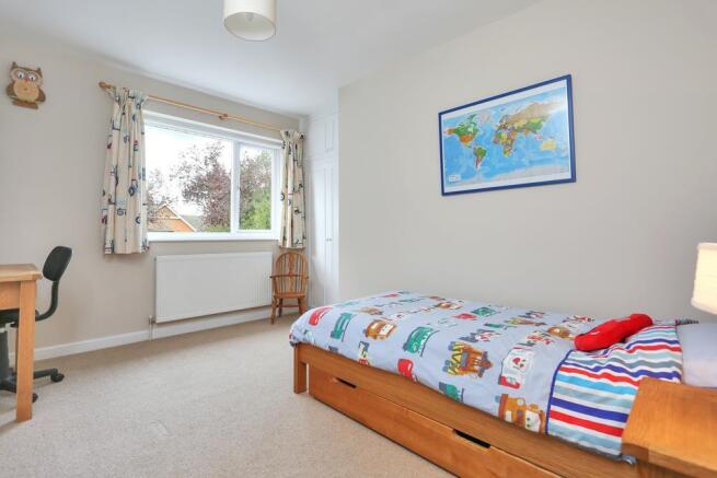 BEDROOM 2
