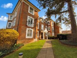 Flat 7, 45 Devonshire House, Woodside Avenue, North Finchley, London N12 8LS