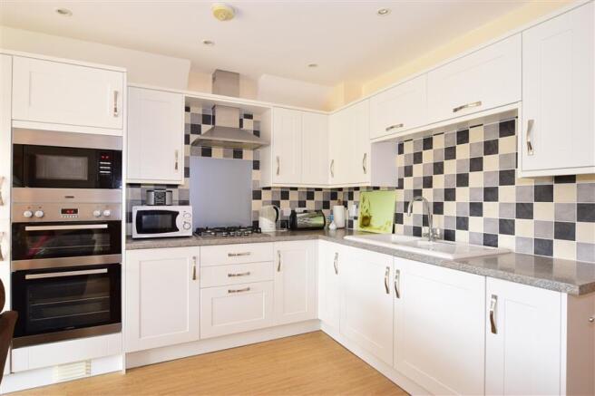 Kitchen/ Living Room
