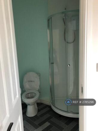 2 bed Maisonette to rent Image 12