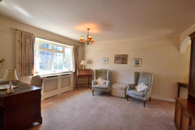 Dining Room.JPG