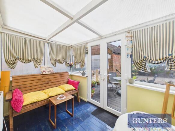 2 bed Apartment for sale Image 6