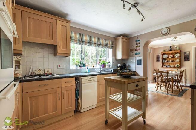 Kitchen & Dining Room