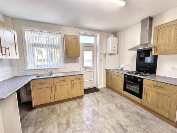 2 bed Terraced for sale Image 3