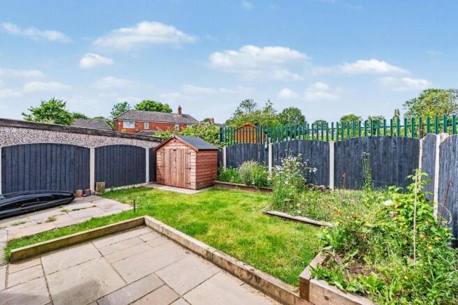 3 bed Semi-Detached for sale Image 8