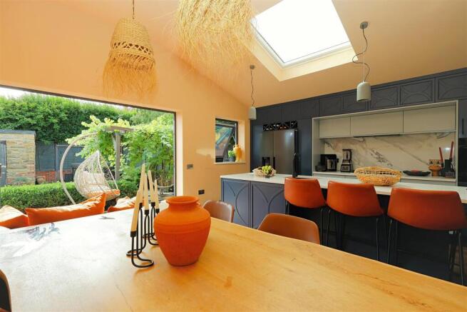 KITCHEN/DINER