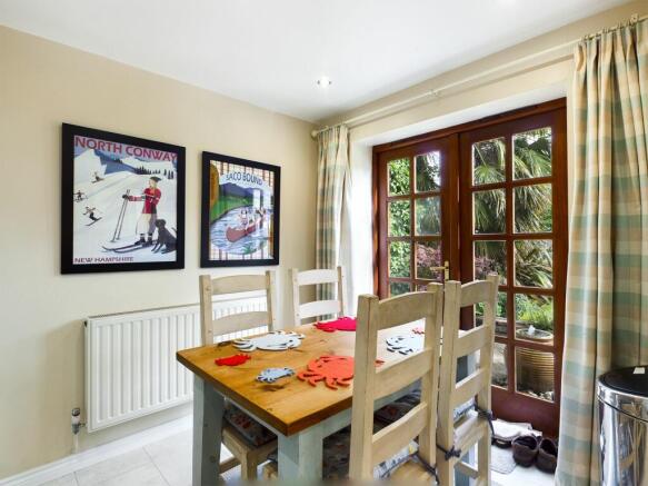 Kitchen/Breakfast Room