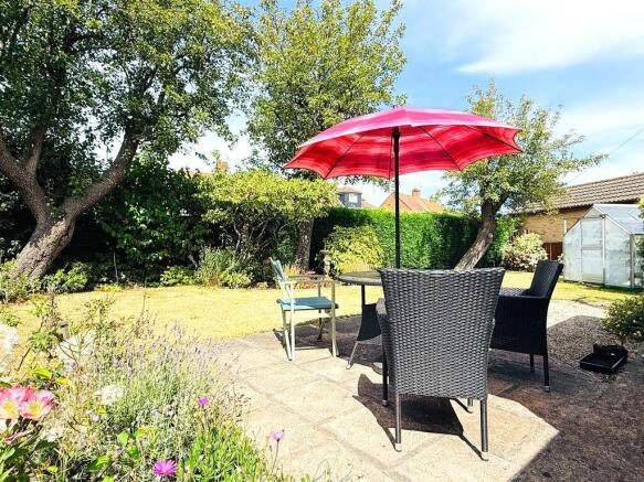 2 bed Semi-Detached Bungalow for sale Image 12