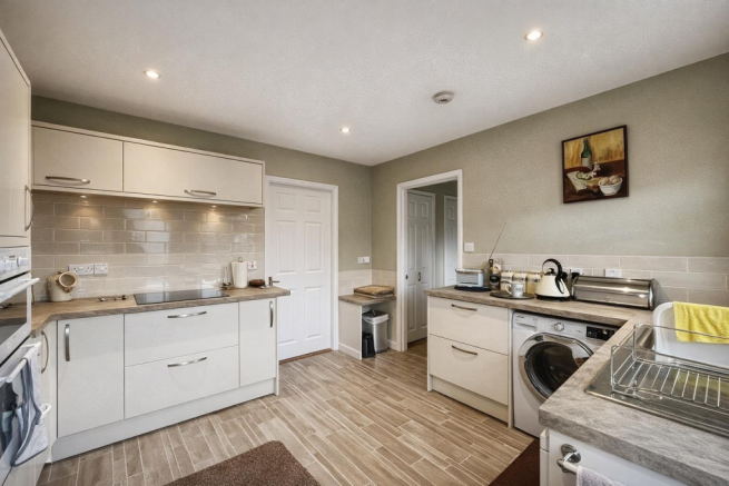 21 Uley Road - Kitchen..png