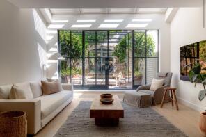 Flat 3, 11, Brompton Place, London SW3 1QE