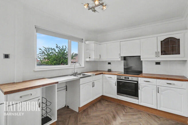 2 bed Semi-Detached for sale Image 7