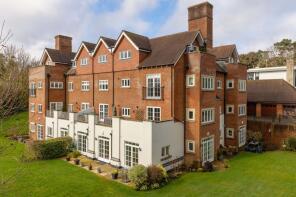 Flat 2, Marnock Place, Pembury Road, Tunbridge Wells TN2 3QN