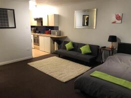 14, Queens Court, Slough SL1 3QR