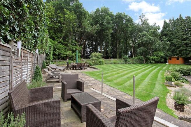 Windlesham Garden