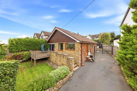 Larkfield Crescent, Leeds, LS19