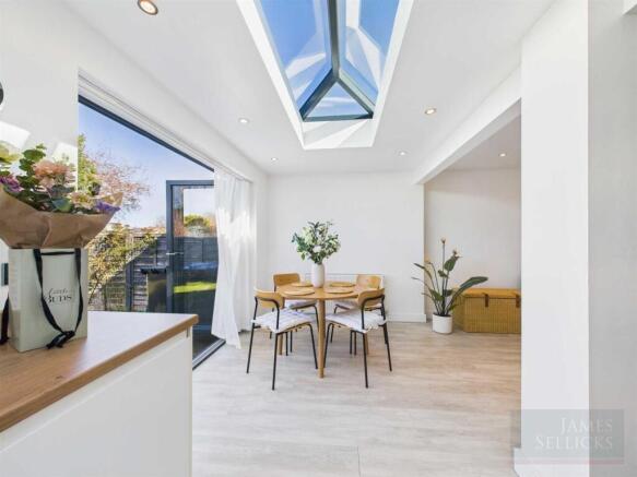 Open plan living kitchen