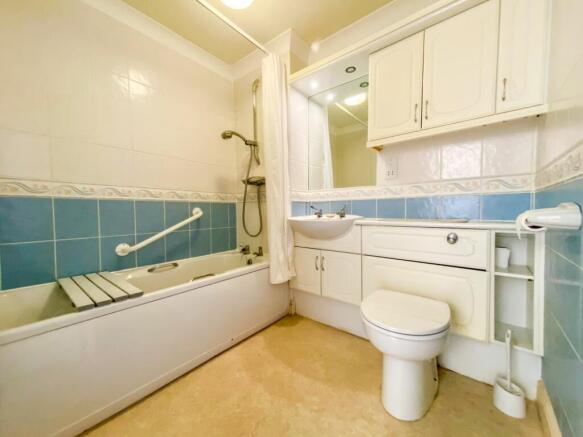 Photo 6