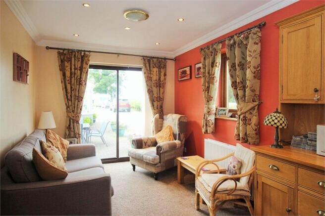 Dining/Seating area
