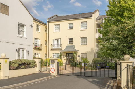 Commercial Street, Cheltenham, Gloucestershire