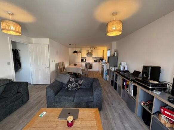 Flat 3 Campbell Court full