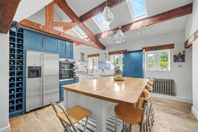 5 bed Barn Conversion for sale Image 6