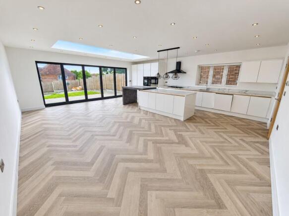 Kitchen Dining Area