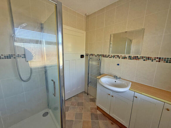 2 bed Semi-Detached for sale Image 7