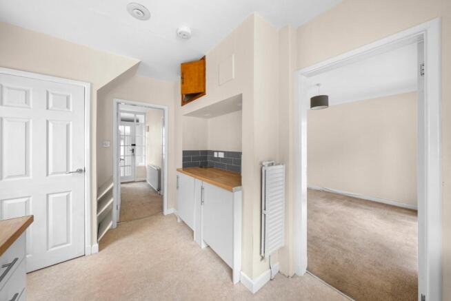 3 bed Semi-Detached for sale Image 6