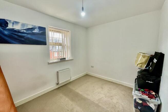 2 bed Flat for sale Image 8