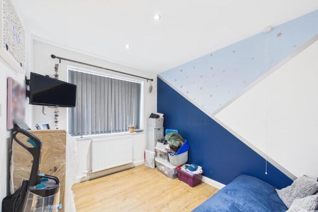 37 Camborne Avenue, Carnforth, LA5 9TS photo 4