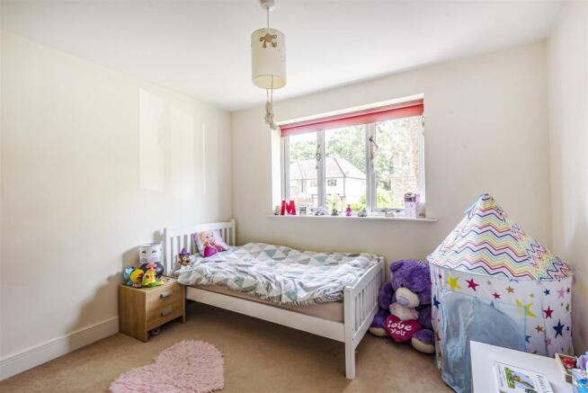 Bedroom 5.jpg