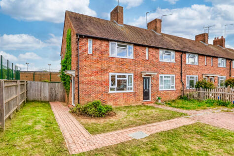 Woodcock Avenue, Walters Ash, High Wycombe, Buckinghamshire, HP14