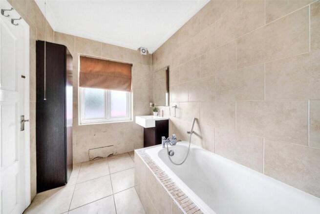 Long Lane, Bexleyheath, Kent, DA7 photo 4