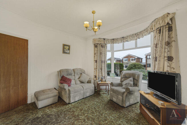 Smithy Bridge Road, Littleborough, OL15 8QG photo 4