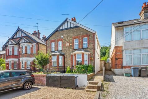 Boundary Road, Wooburn Green, HP10